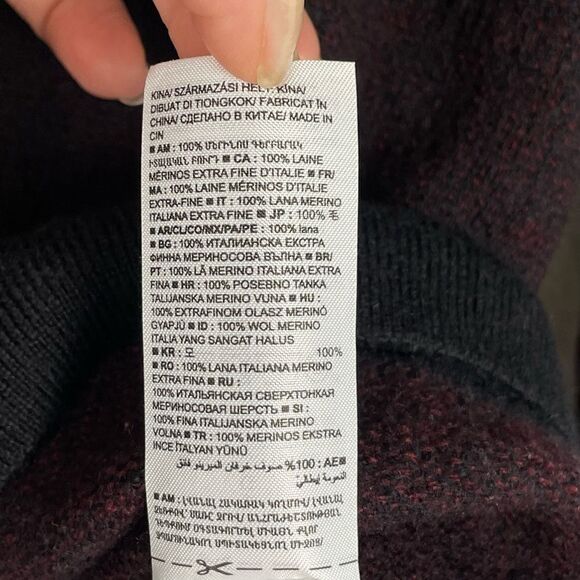 Banana Republic Merino Wool Baruffa Knit Crew Sweater - Boys L - Picture 6 of 6